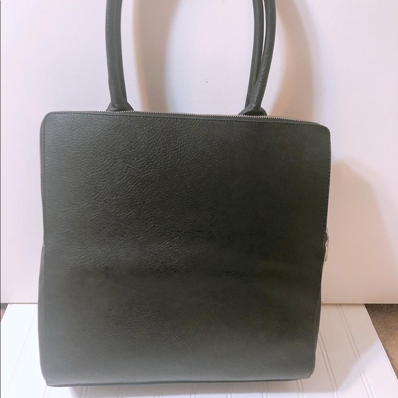 Calvin Klein xl Tote - Picture 2 of 4